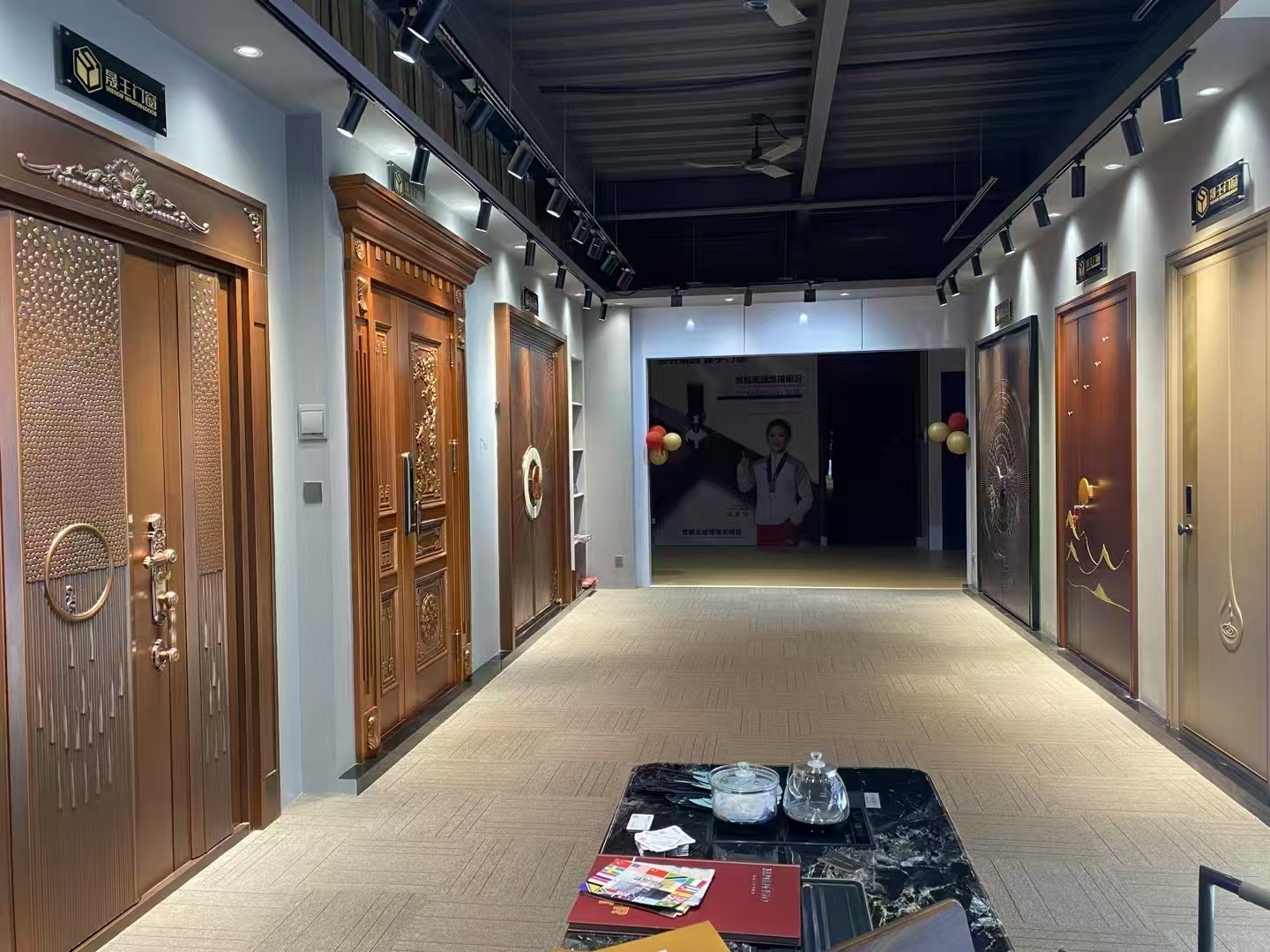 quality Aluminum Door factory
